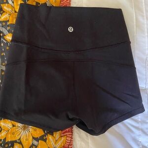 Black lululemon spandex